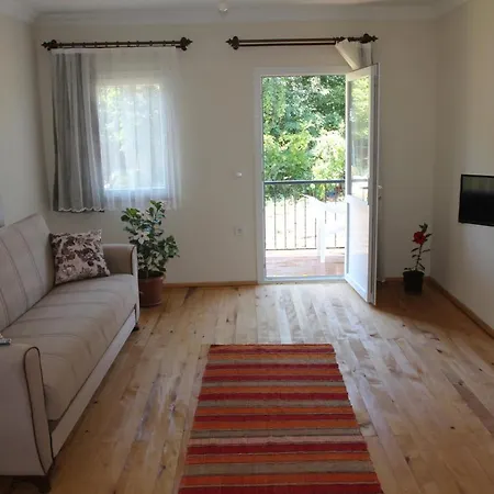 Guelsuem Hanim Evleri Orhaniye