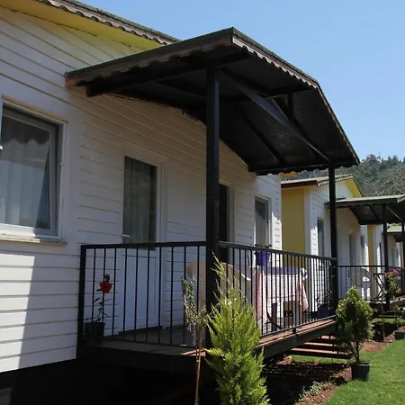 Bed & Breakfast Guelsuem Hanim Evleri