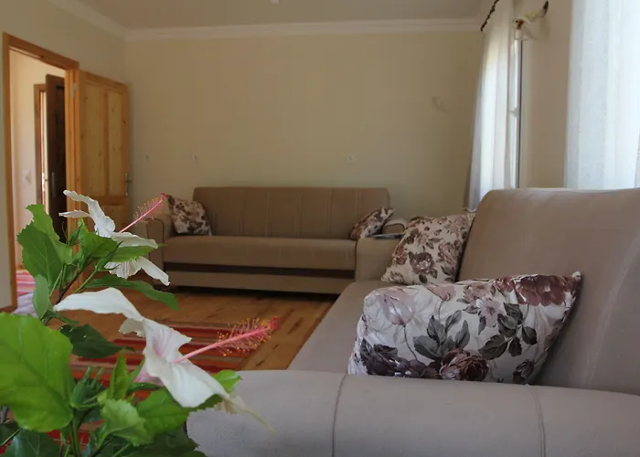 فندق مبيت وإفطار Guelsuem Hanim Evleri *