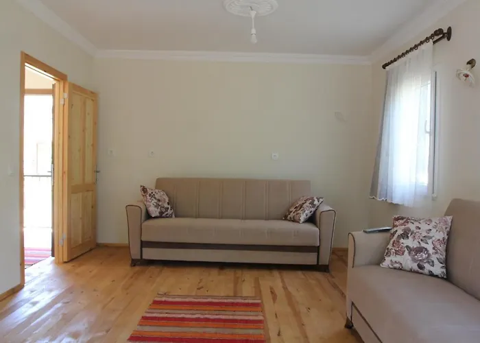 فندق مبيت وإفطار Guelsuem Hanim Evleri Orhaniye (Marmaris)